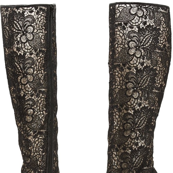 Christian Louboutin Tennissima LaceUp Black Boots - Picture 4 of 4